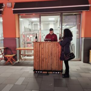 Doğal Masif Ahşap Bar Bankosu ve Karşılama Masası – Metal Ayaklıklı Özel Tasarım - Görsel 6