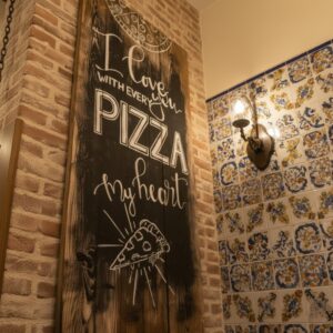 El Boyaması Pizza Temalı Ahşap Tabela - Rustik Restoran ve Mutfak Duvar Dekoru - Görsel 7