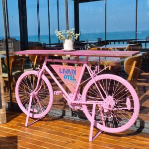 Retro Tasarım Bisiklet Bar Masası & Dresuar – Doğal Ahşap Tablalı Dekoratif Konsol Kişiye Özel Logo & Renk - Görsel 1