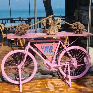 Retro Tasarım Bisiklet Bar Masası & Dresuar – Doğal Ahşap Tablalı Dekoratif Konsol Kişiye Özel Logo & Renk - Görsel 5